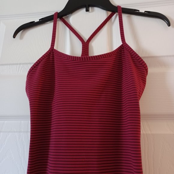 lululemon athletica Tops - Lululemon Athletica Power Y Tank Top Size 6